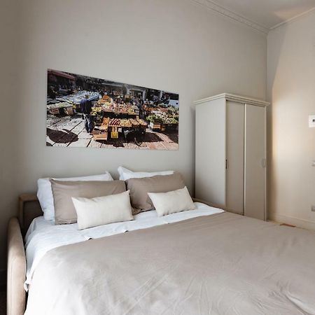 Art & B.E.D.S. Hotel Napels Buitenkant foto